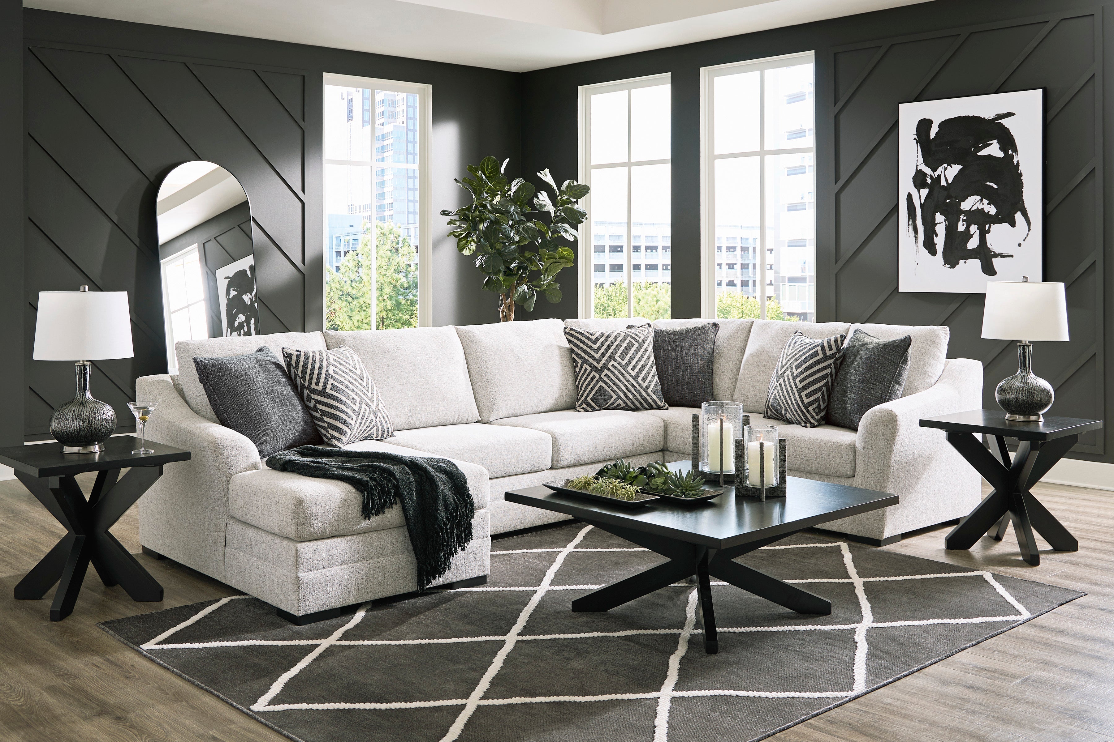 54102S1| Koralynn 3-Piece Sectional with Chaise
