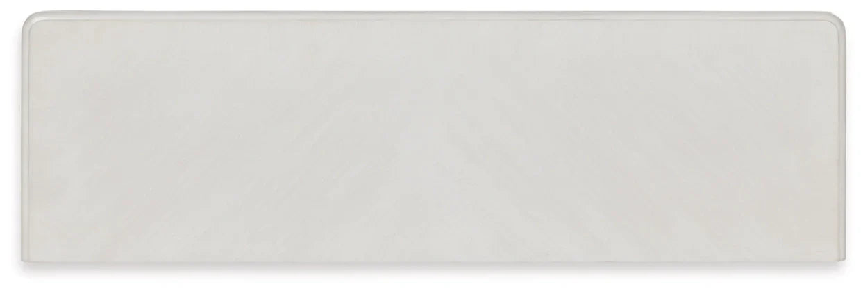 Montelaine Oval Dining Room