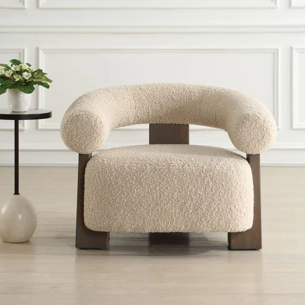 Kuvo Lounge Chair