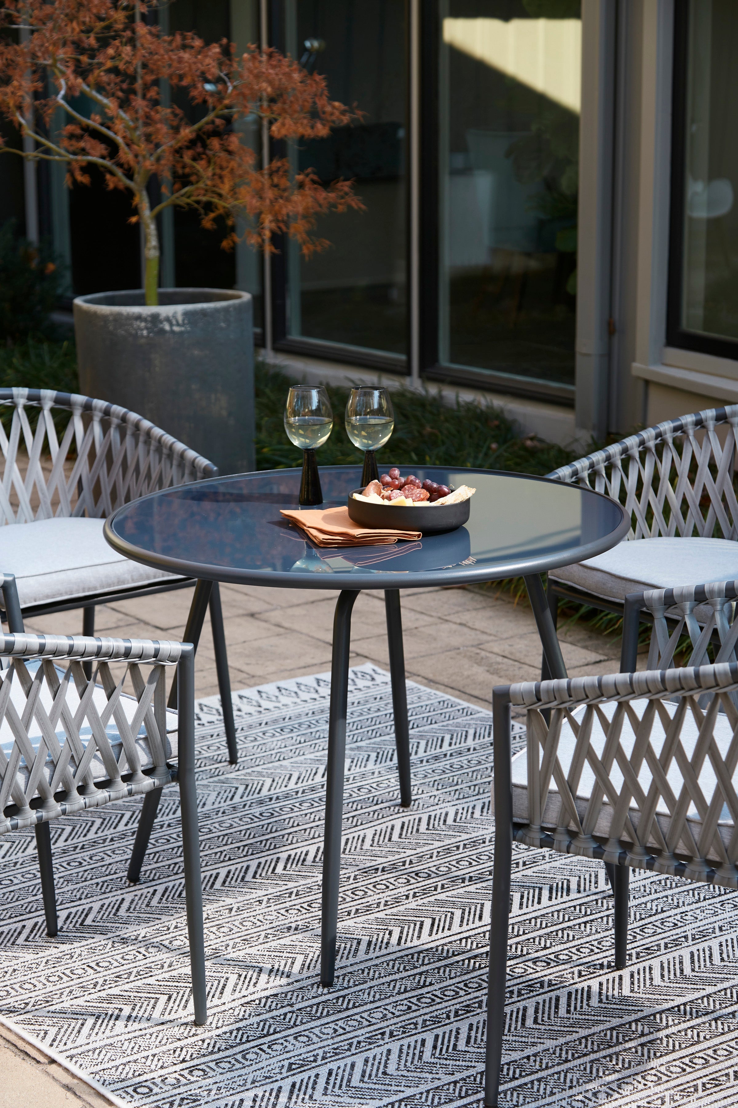 P372-Set| Outdoor Table Set
